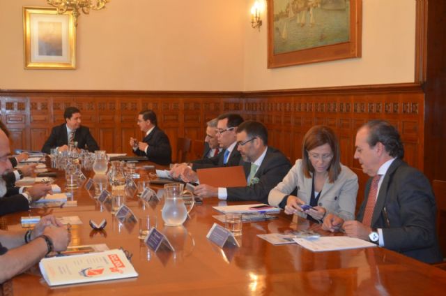 El alcalde y la vicealcaldesa se incorporan al Consejo de Administración de la Autoridad Portuaria - 1, Foto 1