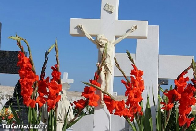 La Asociación de Comerciantes de Totana denuncia que el Equipo de Gobierno no apoya al sector de los floristas de Totana, Foto 1