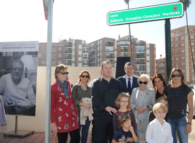 Una calle del centro de Murcia lleva desde hoy el nombre de Antonio González-Conejero - 3, Foto 3