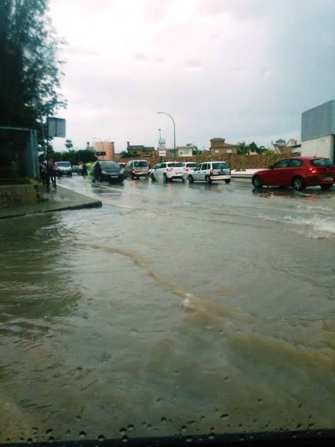 AS San Javier denuncia que el acceso al IES Mar Menor se convierte en un caos cada vez que llueve - 1, Foto 1