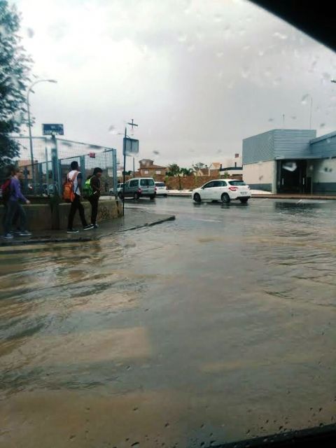AS San Javier denuncia que el acceso al IES Mar Menor se convierte en un caos cada vez que llueve - 5, Foto 5