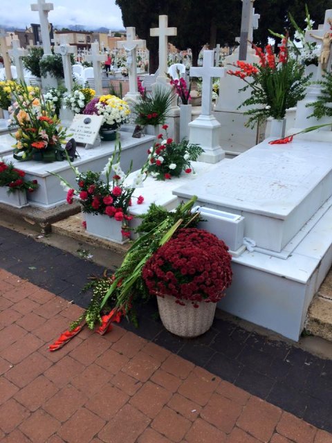 El viento y la lluvia provocan desperfectos en el cementerio, Foto 3