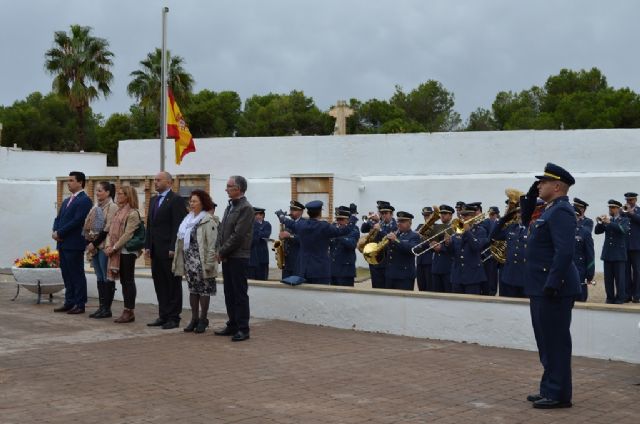 La AGA conmemora el Día de los Caídos por la Patria en el cementerio de San Javier - 2, Foto 2