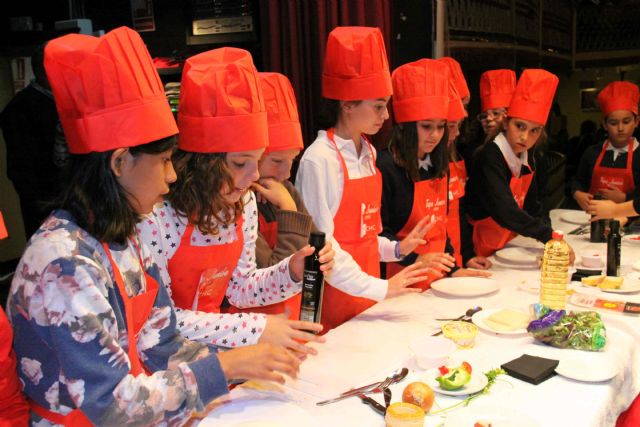 El concurso 'La tapa junior' culmina con una multitudinaria final en el teatro Thuillier - 4, Foto 4