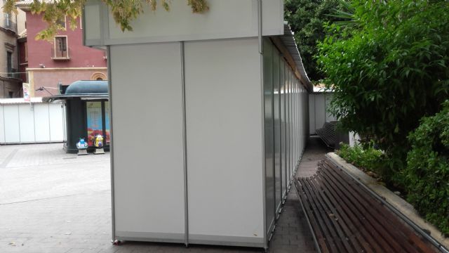 Ahora Murcia denuncia que el PP niega la Plaza Santo Domingo a ONGs y asociaciones pero la arrasa con la Feria Outlet - 1, Foto 1