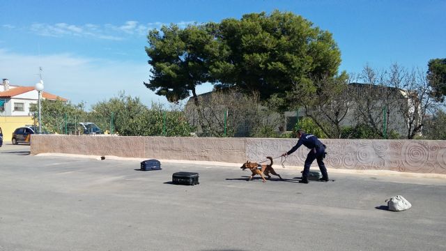 Calderón y Martín asisten a la Jornada de convivencia entre Policía Nacional y asociaciones de discapacitados psíquicos - 3, Foto 3