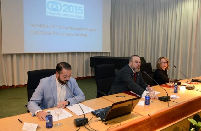 Expertos debaten en la Universidad de Murcia sobre los desafíos del derecho de aguas - 1, Foto 1