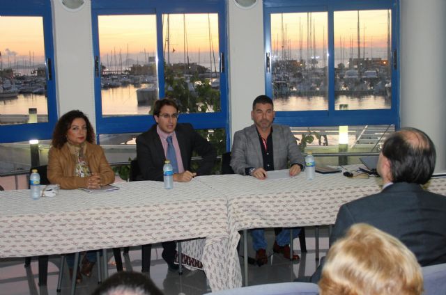 Reunión con agentes sociales de La Manga de l Mar Menor para abordar los retos de la laguna - 1, Foto 1