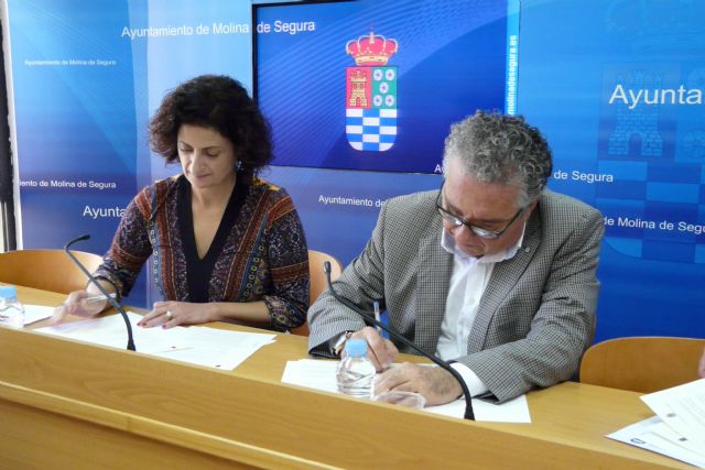 El Ayuntamiento de Molina de Segura y la Consejería de Presidencia firman un convenio que les compromete por la participación ciudadana - 2, Foto 2