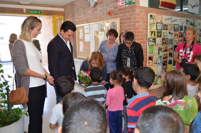 La consejera de Educación anuncia en su visita a San Javier  la ampliación del IES Mar Menor en 2017 - 2, Foto 2