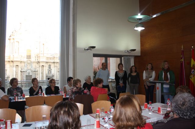 El servicio municipal de Teleasistencia atiende a más de 100.000 llamadas en 2015 - 1, Foto 1