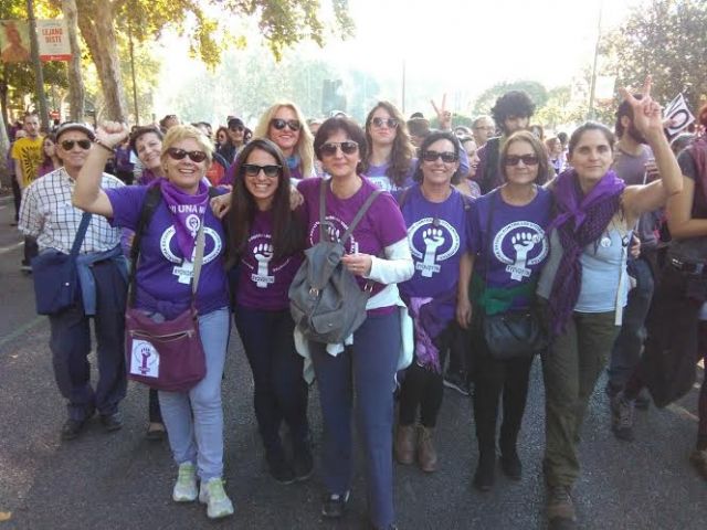 Medio centenar de vecinos de Totana viajan a Madrid a participar en la Marcha contra las violencias machistas - 1, Foto 1