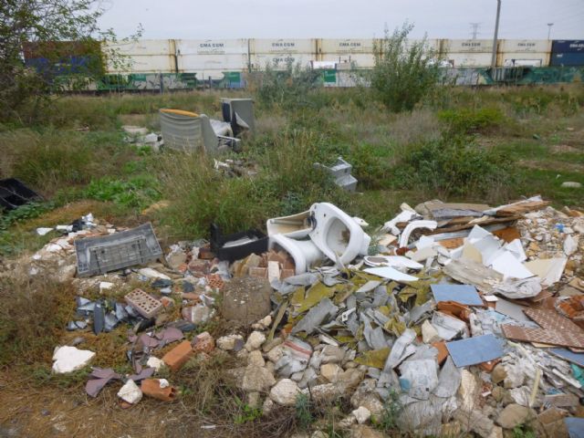 Ahora Murcia denuncia la presencia cada vez mayor de amianto en escombreras ilegales de pedanías - 1, Foto 1