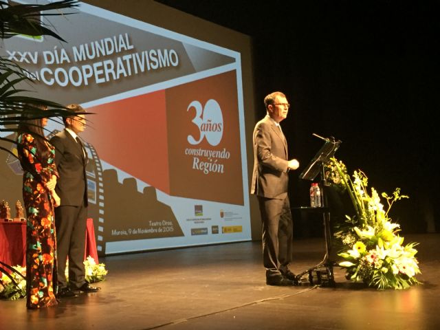 Ballesta alaba la capacidad de las cooperativas para generar empleo estable y digno - 1, Foto 1