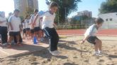 Alumnos del colegio San Vicente de Paul se acercan al Atletismo