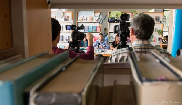 La biblioteca del Centro Cultural Ramón Alonso Luzzy no cerrará a mediodía - 1, Foto 1