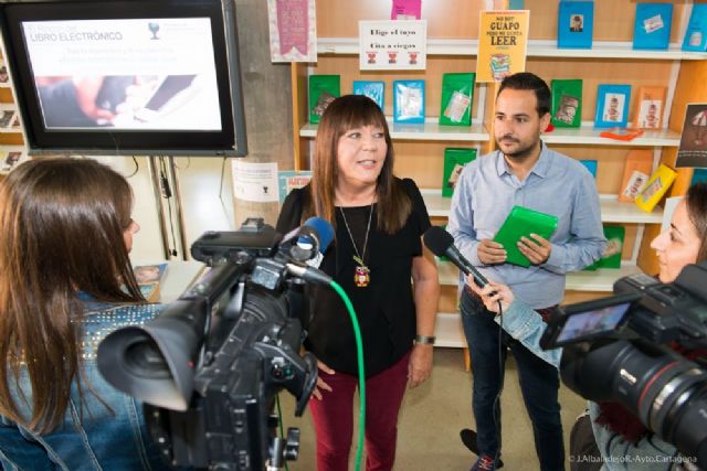 La biblioteca del Centro Cultural Ramón Alonso Luzzy no cerrará a mediodía - 4, Foto 4