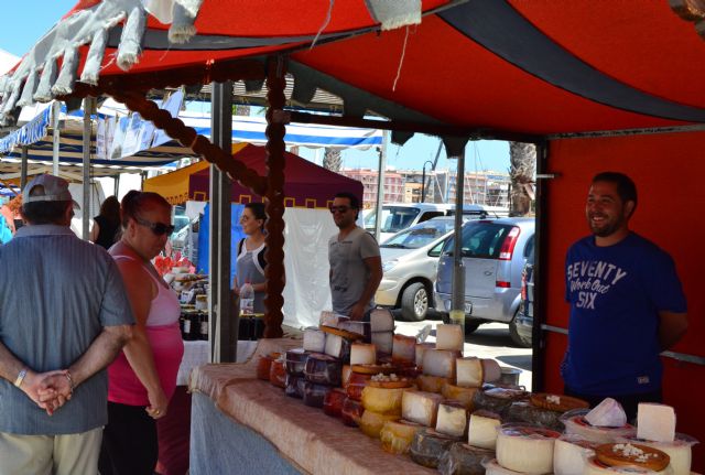 Decenas de artesanos muestran sus productos este domingo en el Mercado de la Sal de Lo Pagán - 2, Foto 2