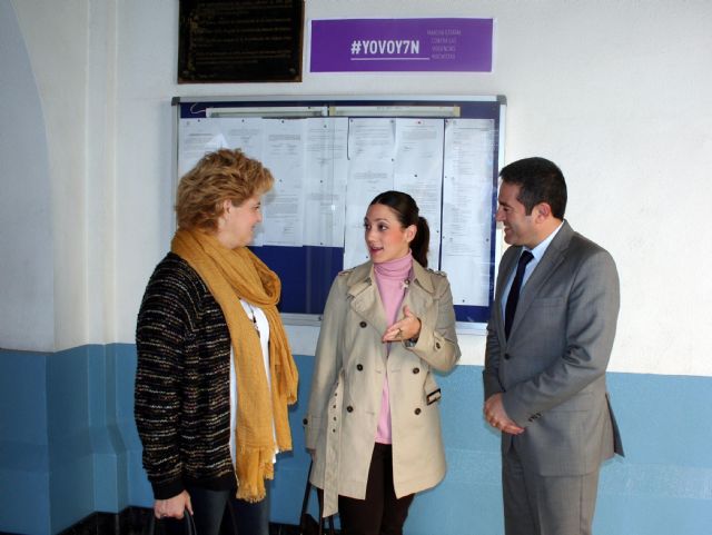 La Directora de Mujer visita el Centro de Atención para las mujeres Víctimas de Violencia (CAVI) en Alcantarilla - 4, Foto 4