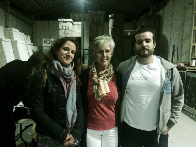 A la izquierda Amaia López, Bellona Diosa de la Guerra; en el centro, Carmen Guirao, presidenta de la Legión y a la derecha, Raúl Aledo, Comandante Caio Mucio Scaevola, Foto 1