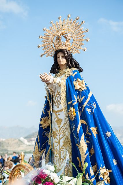 Cientos de fieles acompañan a la Virgen del Milagro hasta Mazarrón - 1, Foto 1