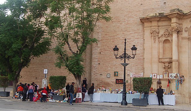 El pasado Domingo 8 de noviembre, tuvo lugar la XXIII edicin anual del Mercadillo Solidario a favor de las Misioneras Combonianas - 3