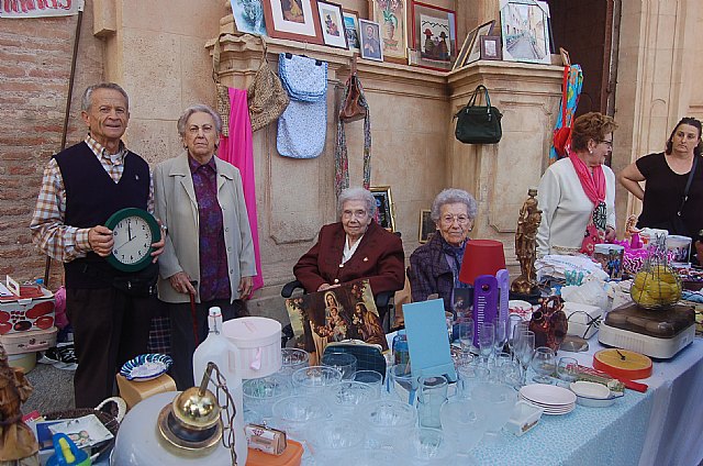 El pasado Domingo 8 de noviembre, tuvo lugar la XXIII edicin anual del Mercadillo Solidario a favor de las Misioneras Combonianas - 7