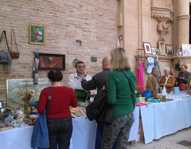 El pasado Domingo 8 de noviembre, tuvo lugar la XXIII edicin anual del Mercadillo Solidario a favor de las Misioneras Combonianas - 11