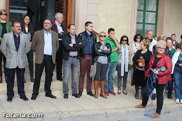 Totana se suma a la condena internacional por los atentados terroristas de Pars y expresa su solidaridad y apoyo institucional y ciudadano al pueblo francs - 7