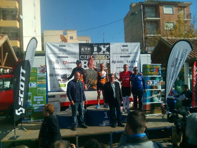 Tres nuevos podiums para el CC Santa Eulalia en la XX marcha mtb Bahía de Mazarrón y en circuito btt de Albacete (Hellín), Foto 1