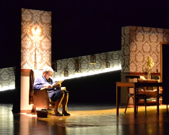 Visitando a la señora Green, última obra a concurso del Paco Rabal - 1, Foto 1