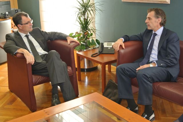 Más de 750 personas trabajan cada día en la limpieza y gestión de residuos de Murcia - 1, Foto 1