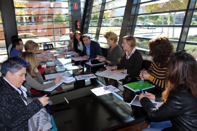 La Mesa Local de Coordinación contra la Violencia de Género del municipio de Alcantarilla, se reunió en la mañana de hoy - 2, Foto 2