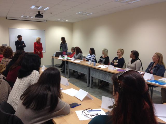 Curso gratuito para ayudar a 22 mujeres mayores de 45 años a encontrar un empleo - 1, Foto 1