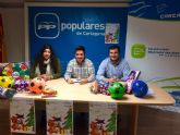 Los jóvenes del Partido Popular de Cartagena inician una campaña solidaria de recogida de  juguetes