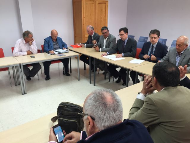 El Alcalde propone a los empresarios del Polígono Industrial Oeste vincular los cursos de formación a sus necesidades de empleo - 4, Foto 4