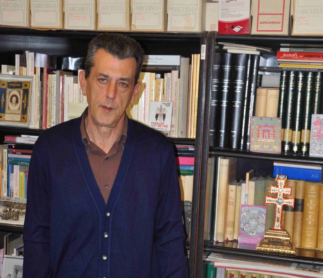 La Concejalía de Cultura edita el libro 'Historias de Caravaca', obra del archivero municipal Francisco Fernández - 2, Foto 2