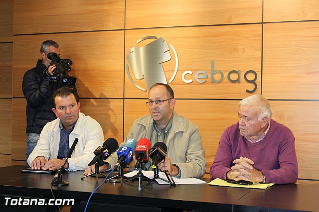 Rueda de prensa plataforma de afectados por la lnea de alta tensin - 6