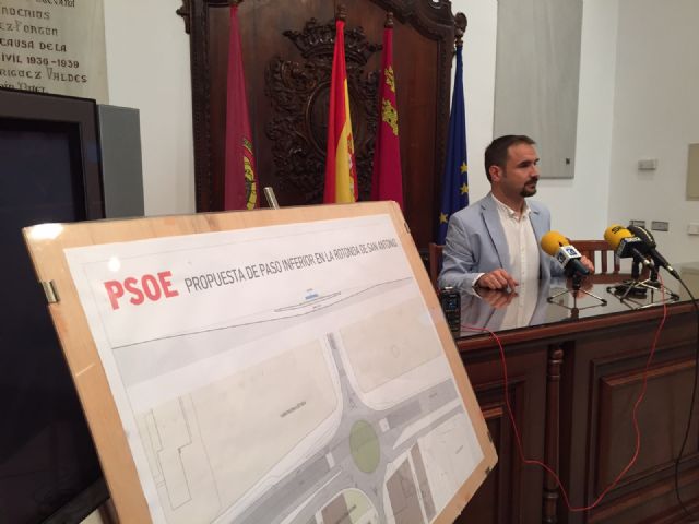 El PSOE solicita a la CARM que incluya en los Presupuestos de 2016 el proyecto con el que acabar con los colapsos de tráfico en San Antonio - 2, Foto 2