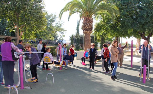 Puerto Lumbreras acoge la I edición de la Semana Saludable con clases de gerontogimnasia y actividades deportivas en los parques del municipio - 2, Foto 2