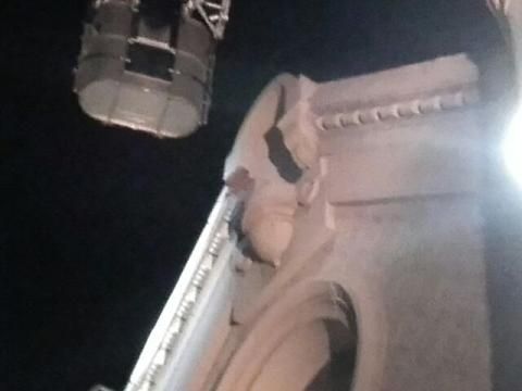La caída de unos cascotes obliga a balizar la Iglesia de Santo Domingo - 1, Foto 1