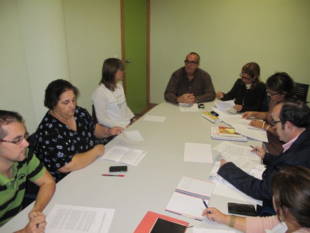 Servicios Sociales y la PAH definen la puesta en marcha un nuevo servicio - 1, Foto 1