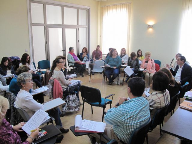 Las entidades de Acción Social hacen aportaciones al I Plan de Discapacidad de Cartagena - 1, Foto 1