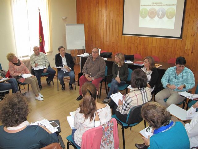 Las entidades de Acción Social hacen aportaciones al I Plan de Discapacidad de Cartagena - 2, Foto 2