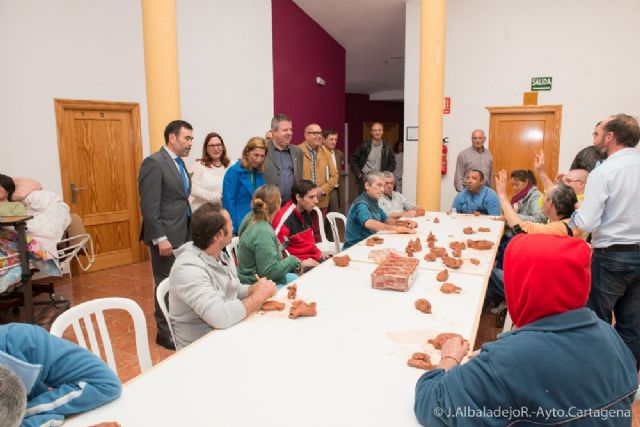 El alcalde se pone a disposición de la Fundación Tienda Asilo de San Pedro - 5, Foto 5