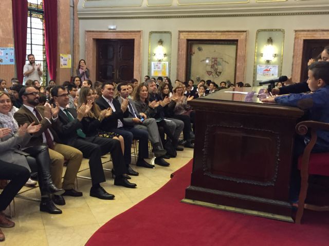 160 alumnos de primaria celebran un Pleno sobre la protección contra la violencia en el entorno familiar - 2, Foto 2