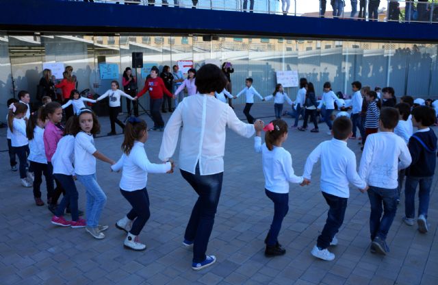 Los escolares torreños, protagonistas de la celebración de Día del Niño y el Día de la Música - 1, Foto 1