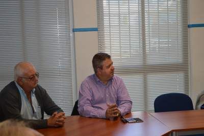 Calderón (MC) apoya a la Plataforma de la Sanidad en su reunión con el SMS para desbloquear la paralización de las obras en el centro de salud de San Antón - 1, Foto 1