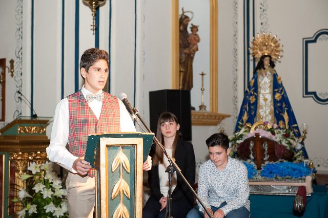 Jvenes de secundaria y la alcaldesa escenifican las nueve declaraciones del Milagro, Foto 3