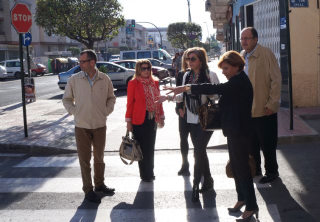 La directora general de Comercio se interesa por las necesidades de los establecimientos torreños - 3, Foto 3
